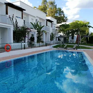 Apartamento Thegood Brillante Piscina Y Parking Incluido